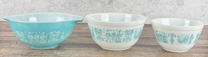 Pyrex Amish Butter Print Mixing Bowls
