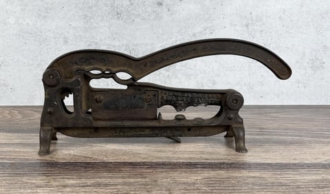 Cast Iron The Prize Plug Cut Tobacco Cutter