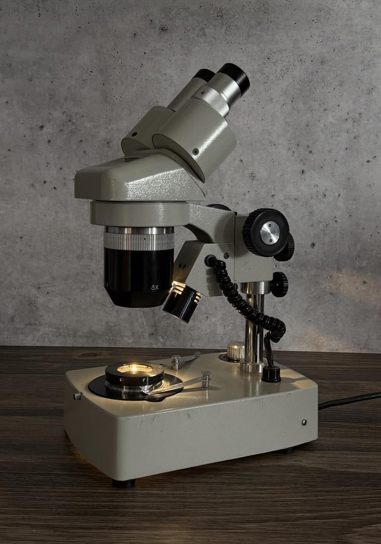 Vigor EL-425 Microscope: Working.