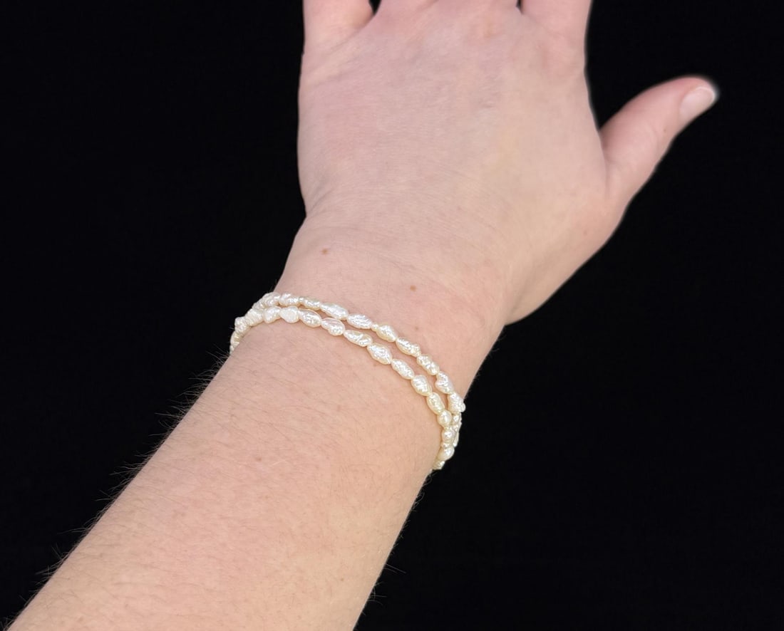 14k Gold Freshwater Pearl Bracelet: Nice example.