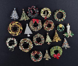 Costume Jewelry Christmas Brooches