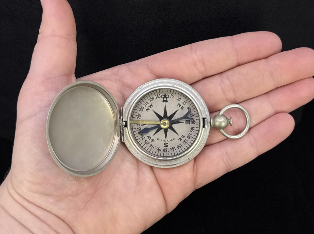 WW2 US Army Wittnauer Compass (1 of 4)