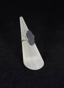 Art Deco 18k White Gold Ring