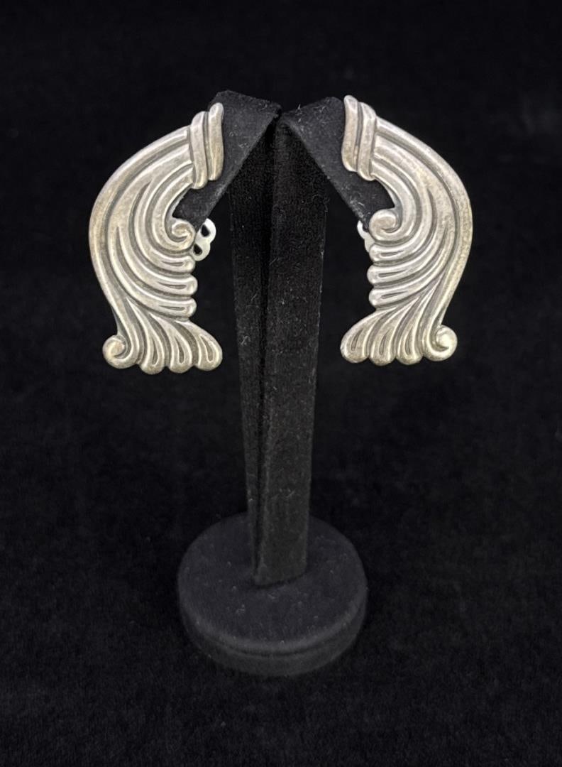 Taxco Mexico Sterling Silver Earrings: 8 grams. 1 1/2" long.