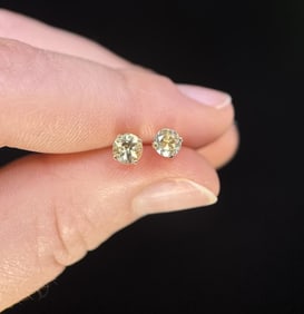 10k Gold Peridot Earrings