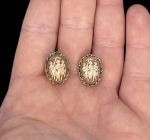 Van Dell Gold Filled Cameo Earrings