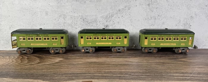 Prewar Lionel Pullman Observation Cars 607 608