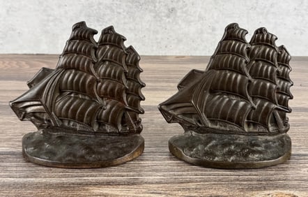 Connecticut Foundry Flying Cloud Bookends