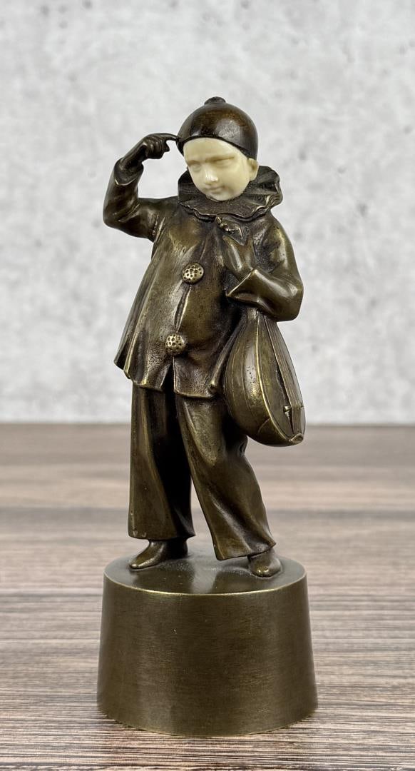 Peter Tereszczuk Pierrot With A Lute Bronze (1 of 6)