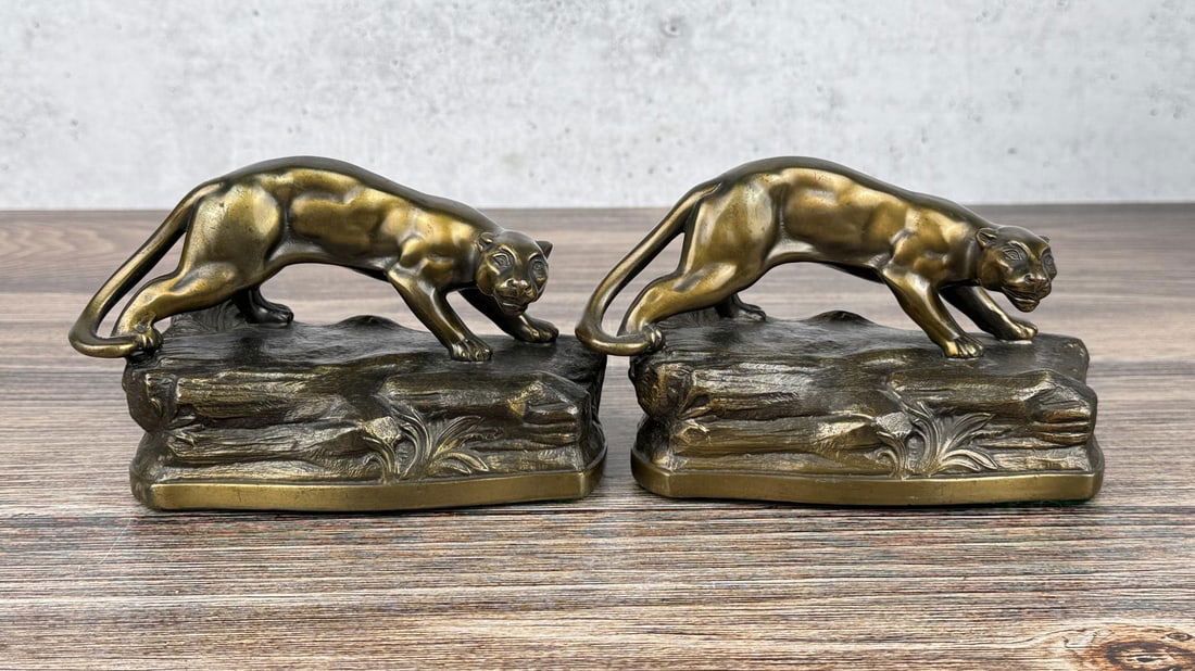 Kronheim & Oldenberg K&O Panther Cougar Bookends: 6 1/2" by 3 7/8" by 2 7/8"
