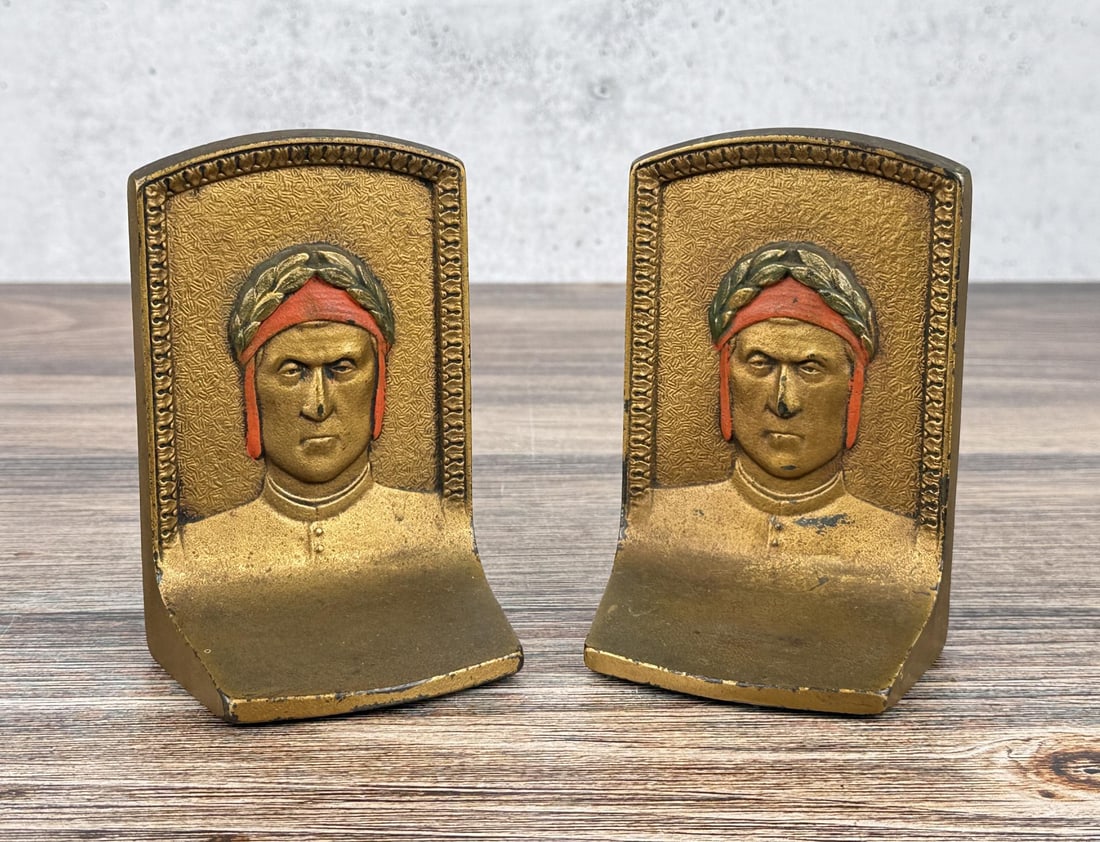 Judd Manufacturing Cast Iron Dante Bookends 9973: 5 1/4" by 3 1/2" by 2 1/2"