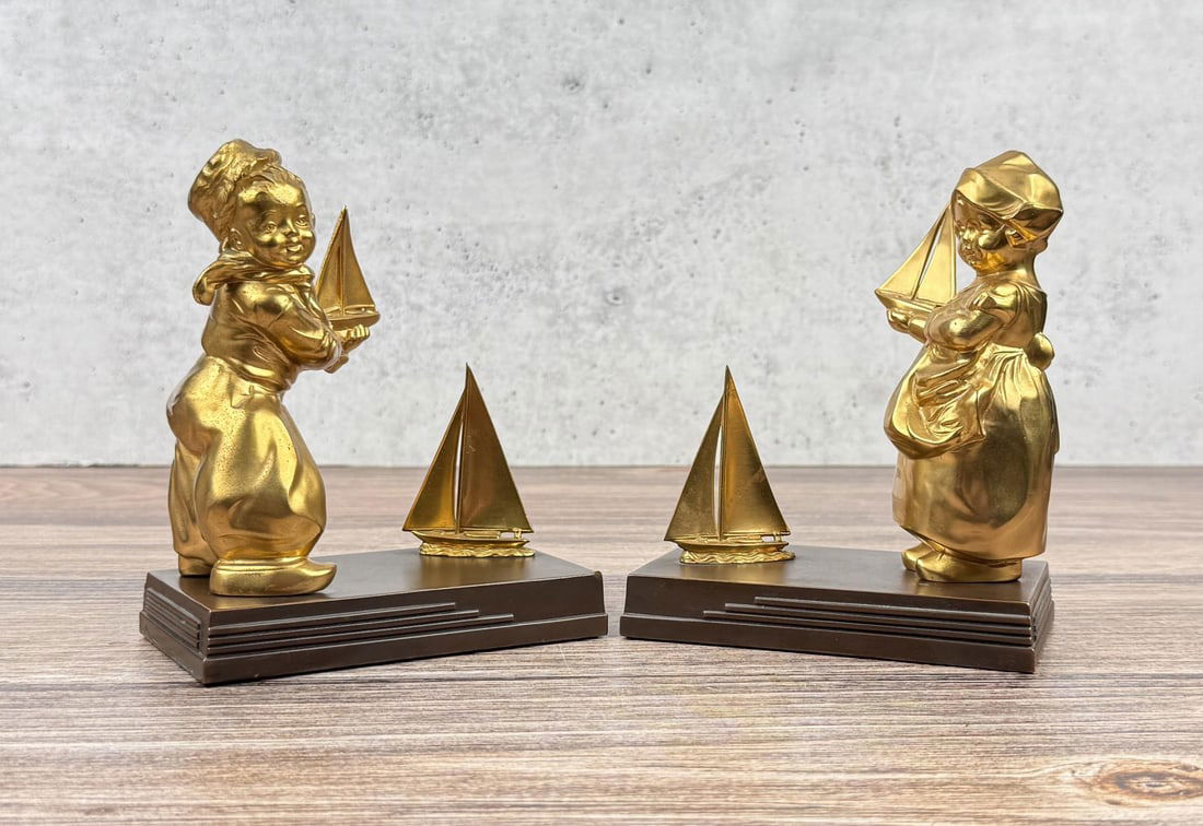 Jennings Brothers Dutch Children Sailboat Bookends: 6 1/4" by 5 1/4" by 3"