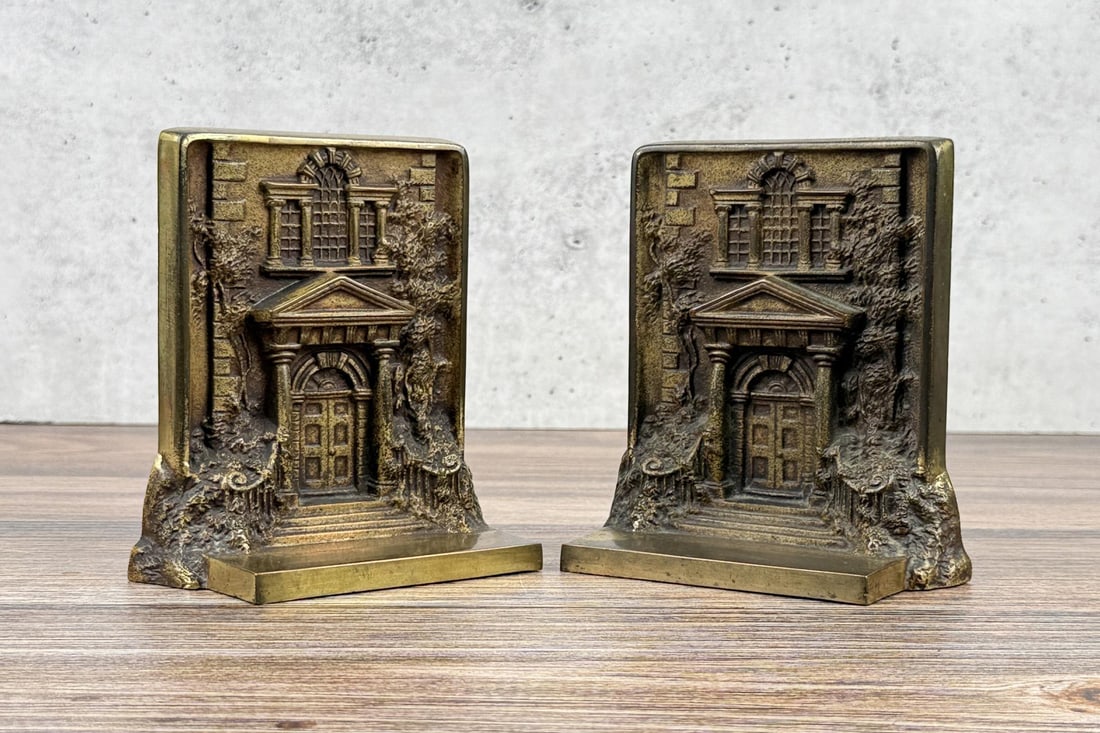 Bradley & Hubbard Mount Pleasant Bookends: 5 3/8" by 5" by 2 1/4"