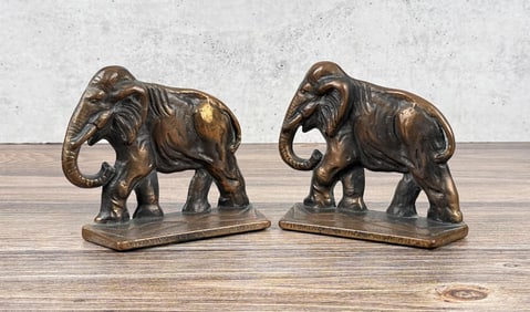 Verona Cast Iron Elephant Bookends