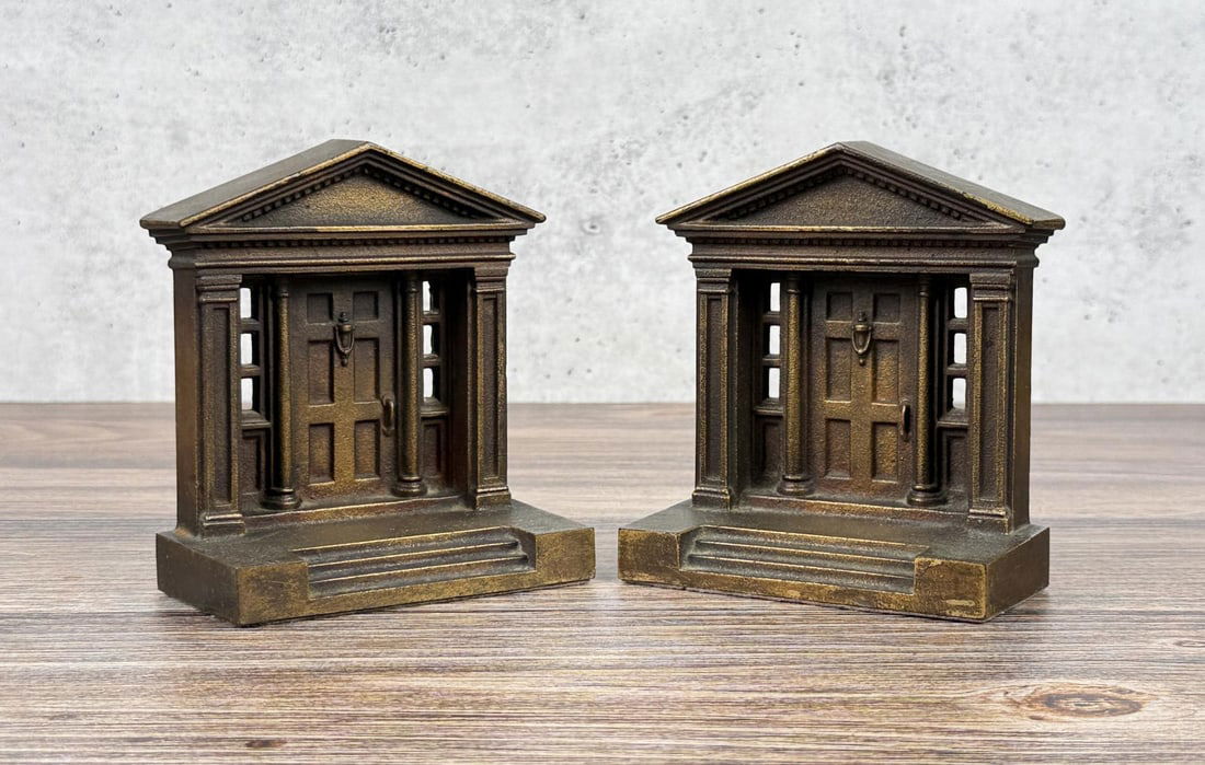 Bradley & Hubbard Colonial Doorway Bookends: 5 1/4" by 5" by 2 1/4"
