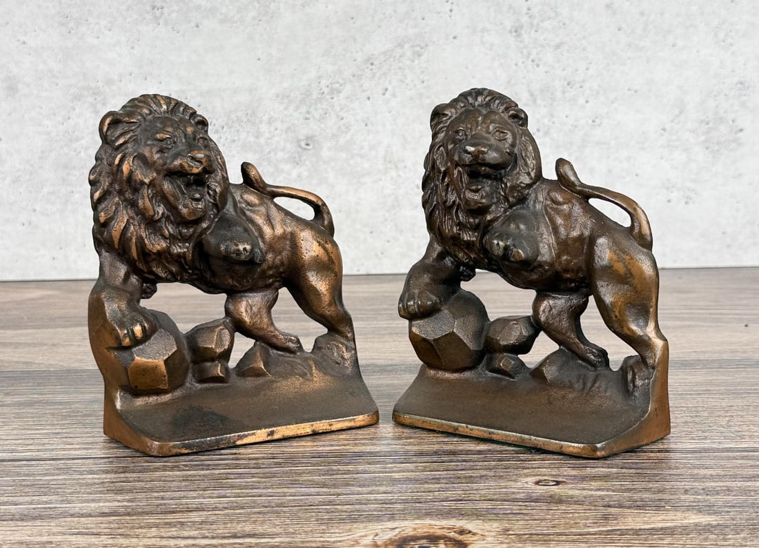 Roaring Lion Cast Iron Bookends: 5 5/8" by 4 7/8" by 2"