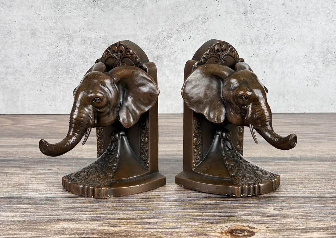 Jennings Brothers Elephant Bust Bookends 1531: 6 3/8" by 5 3/8" by 4 1/2"