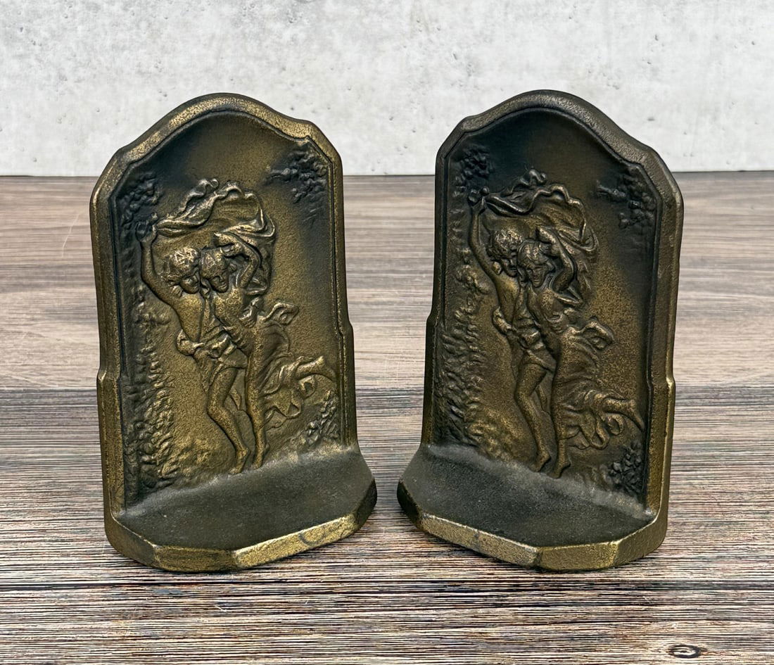 Connecticut Foundry Co The Storm Bookends: 5 3/4" by 3 3/4" by 1 7/8".