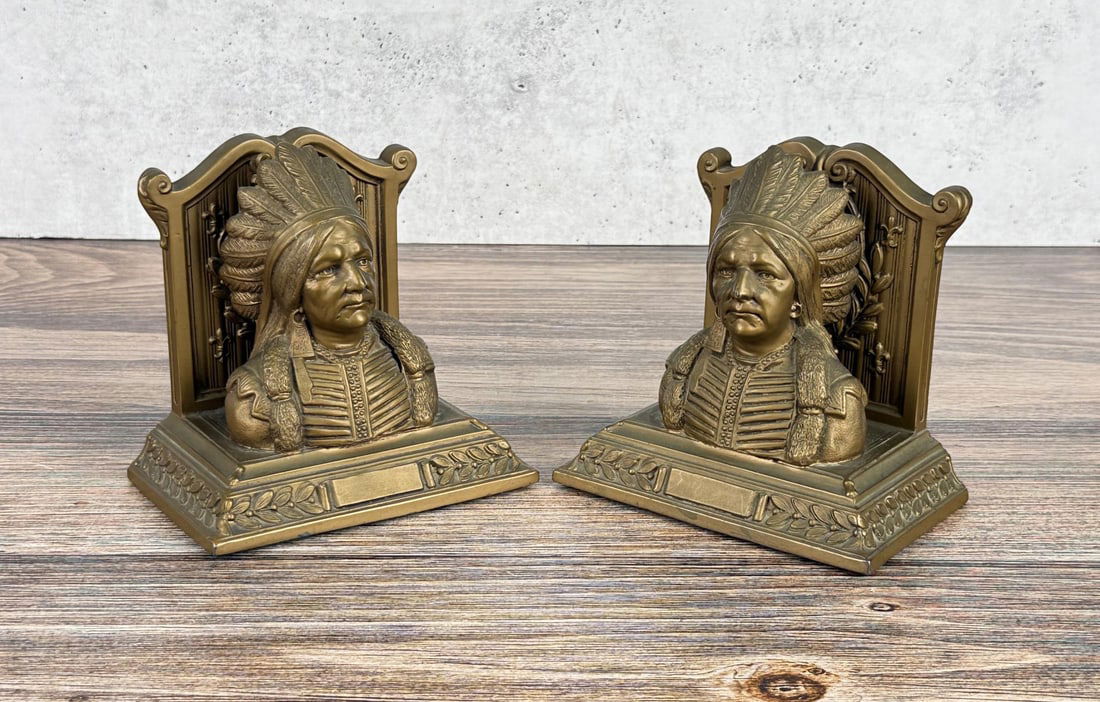 Exceptional Art Nouveau Indian Chief Bookends: 6" by 5 7/8" by 4"