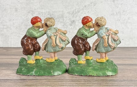 Hubley 332 Cast Iron Kissing Dutch Kids Bookends