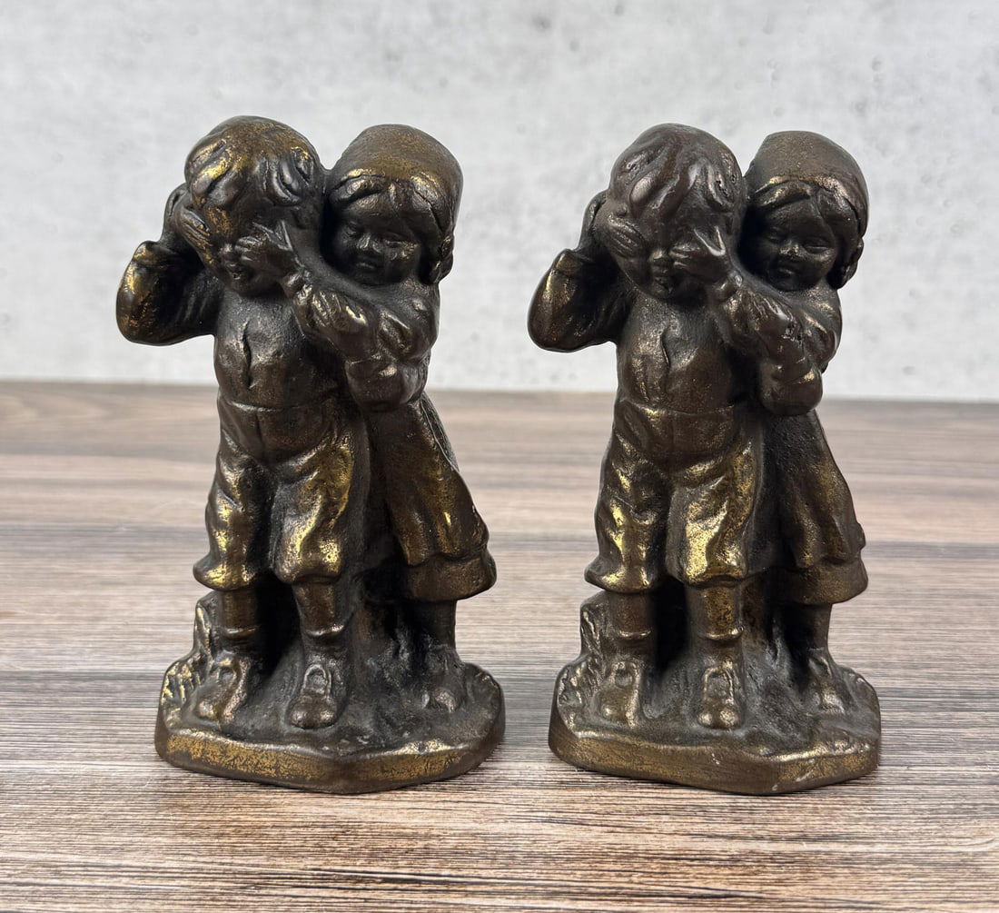 Cast Iron Peek A Boo Dutch Children Bookends: 5 3/4" by 3" by 3"