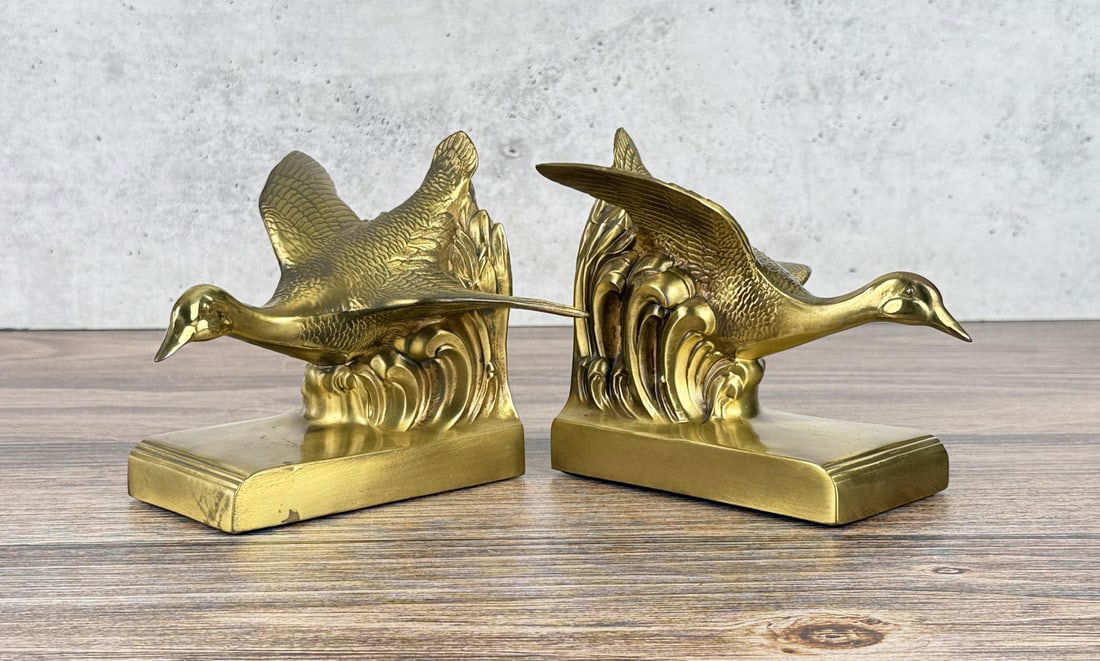 Jennings Brothers Flying Duck Bookends 879: 6 1/8" by 5 1/4" by 5"