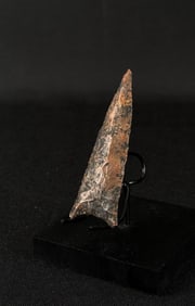 Ancient Native American Indian Lance Arrowhead