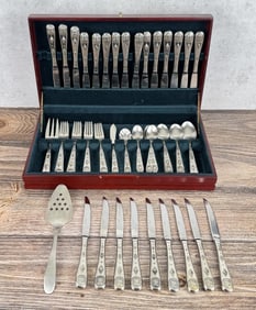 Wallace Taos Pattern Stainless Flatware Set