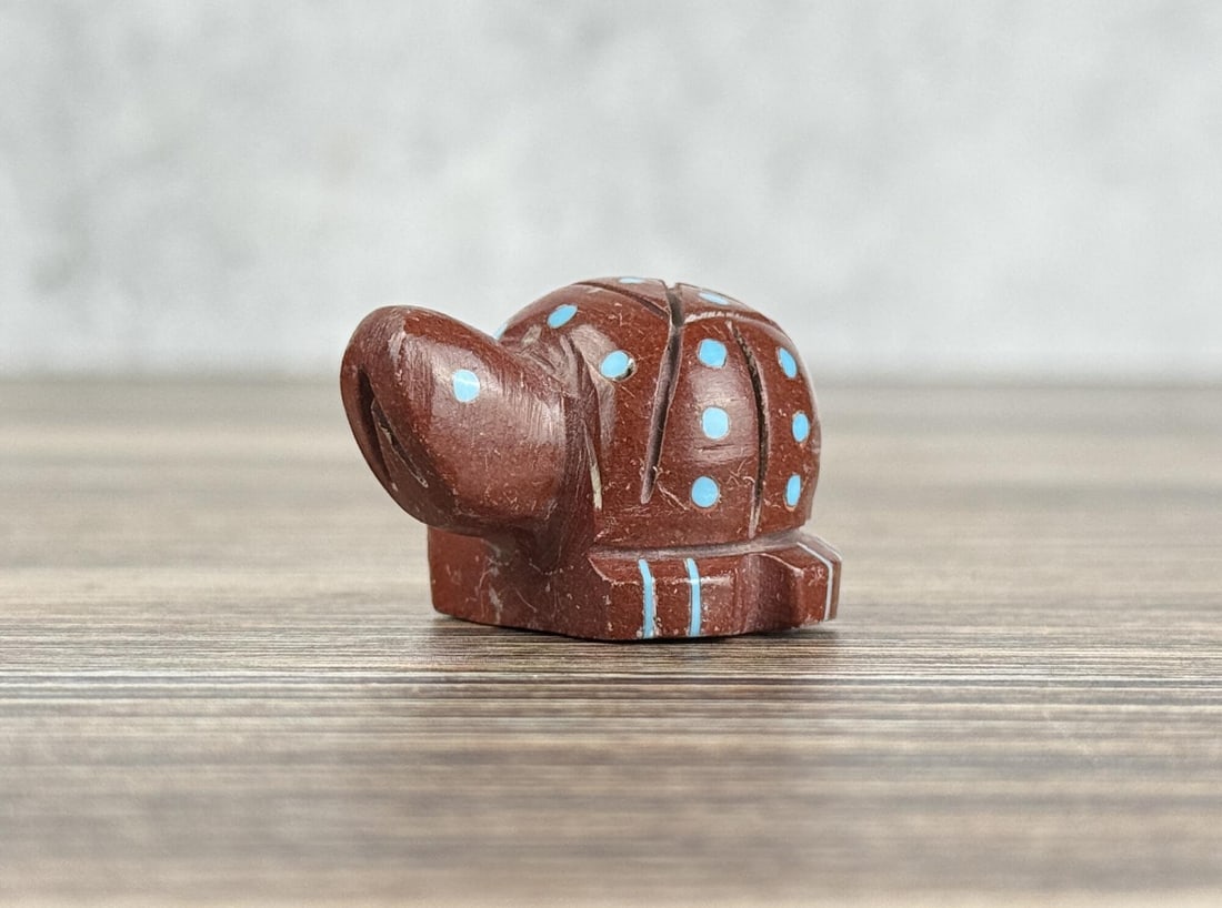 Amanda Situza Zuni Carved Turtle Fetish (1 of 4)