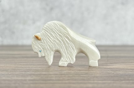 Jeffery Yunie Zuni White Buffalo Fetish