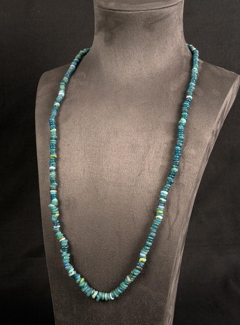 Antique Native American Indian Trade Beads: 17 1/2" long.