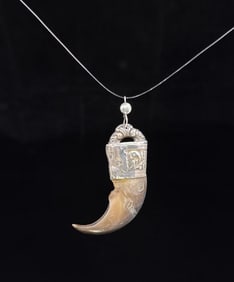 Sterling Silver Bear Claw Pendant.