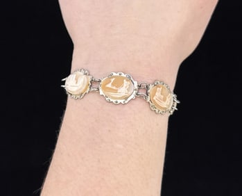 .800 Silver Mother of Pearl Cameo Bracelet