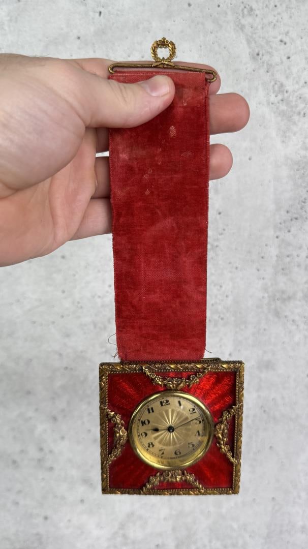 Antique Guilloche Enamel Ribbon Clock: This clock is in working condition.