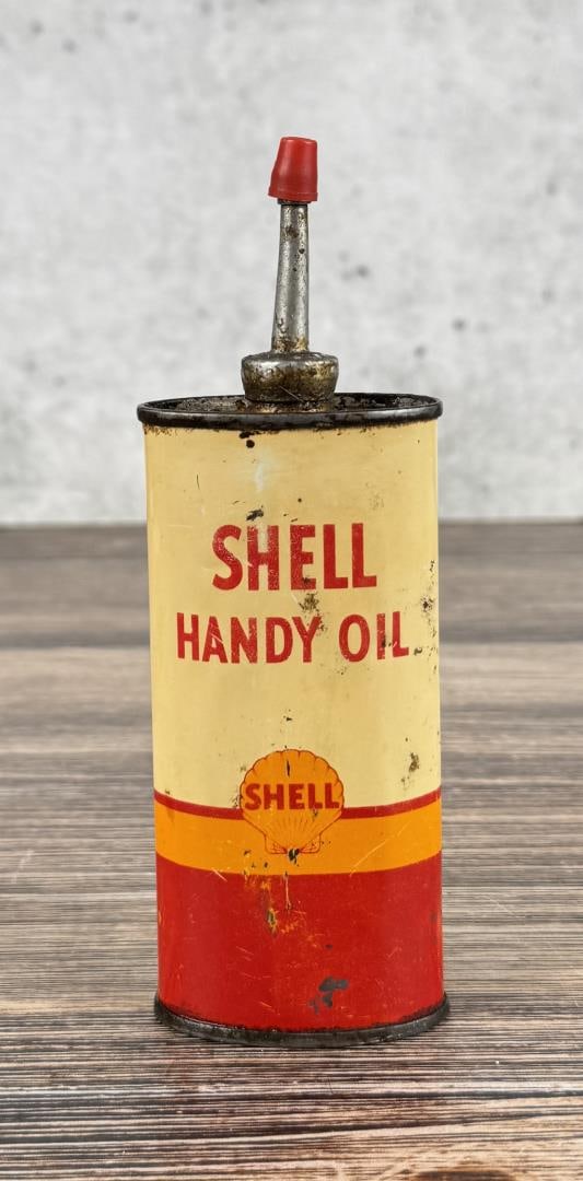Shell Handy Oil Tin Oiler Can: 4oz size. Partially full.