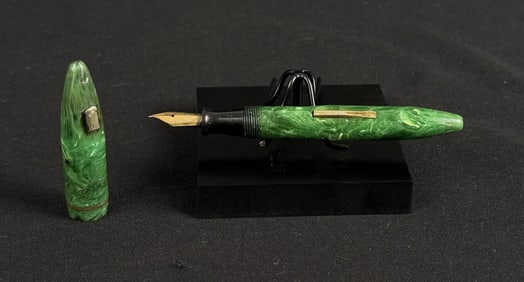 Antique Green Marbled Fountain Pen