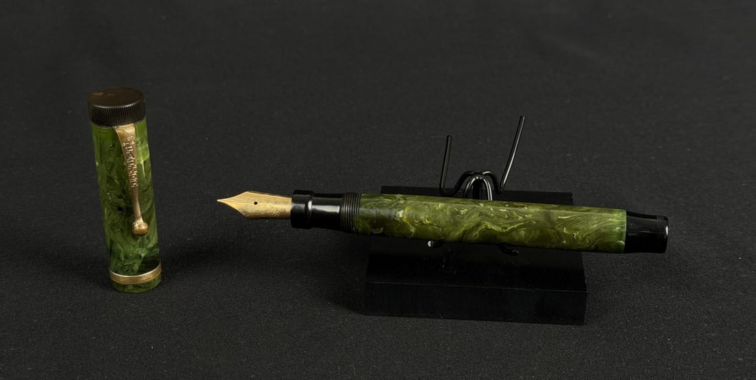 Parker Duofold Lucky Curve Jade Fountain Pen: 5 1/2" long.