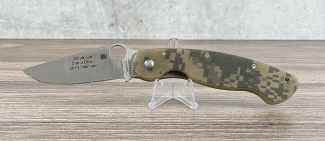 Spyderco Military Sandpoint Pocket Knife