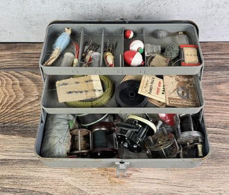 Vintage Tackle Box w/ Fishing Reels & Contents