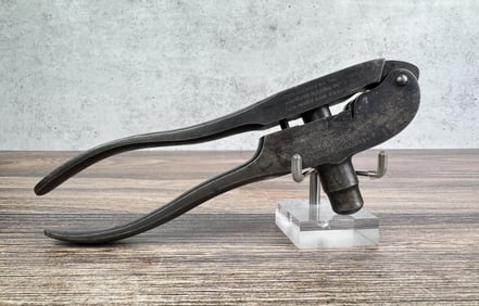 1882 Winchester 22 WCF Reloading Tool