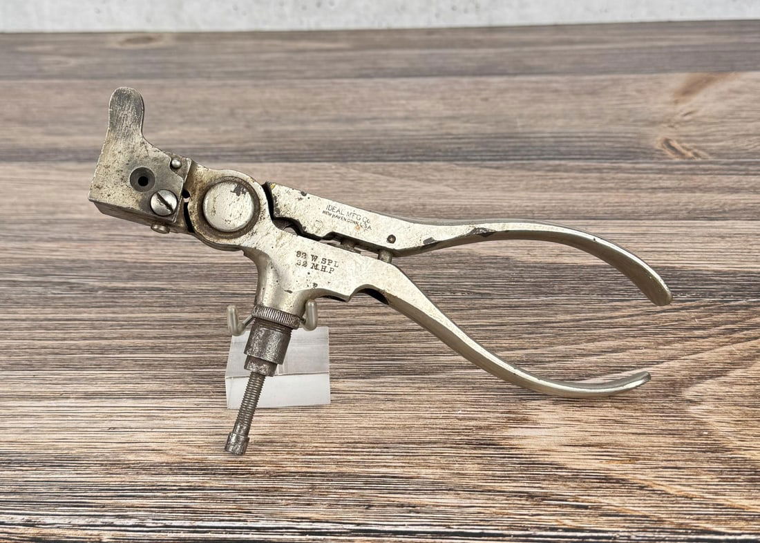 Ideal .32 Spl MHP Reloading Tool Bullet Mold: Nice example.