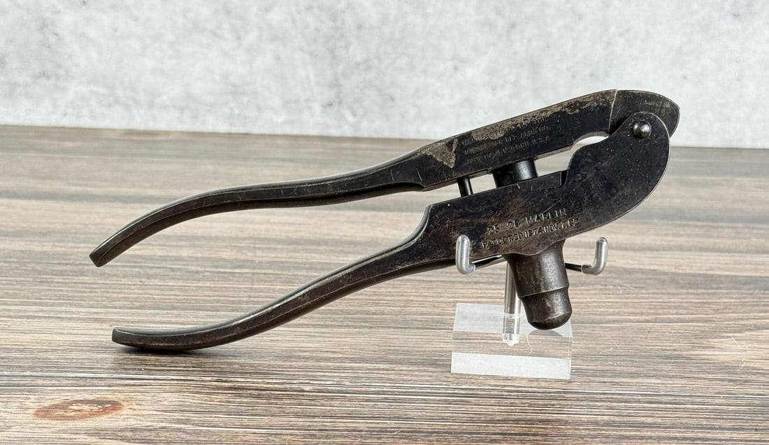 1882 Winchester .25-20 Marlin Reloading Tool: Rare caliber.