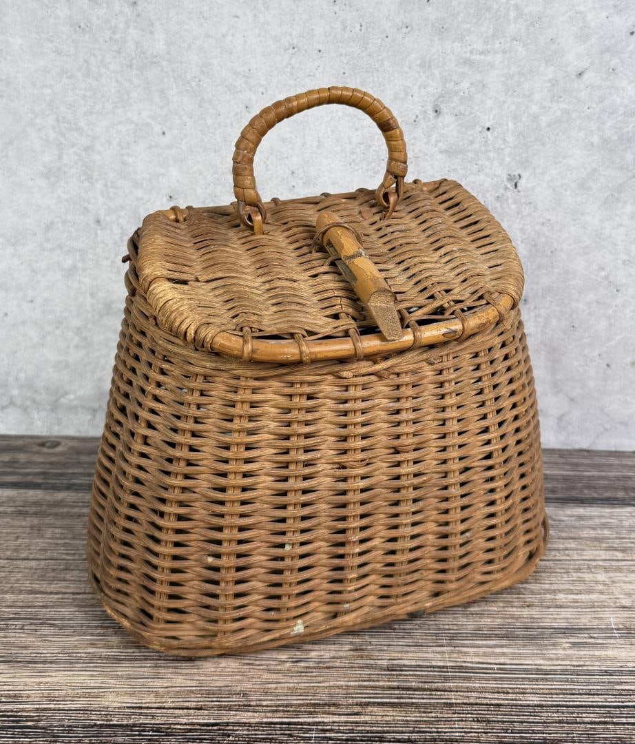 Montana Indian Made Wicker Fly Fishing Creel: Measures 8" by 6" by 4 3/5".