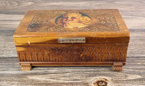 Cedar Treasure Chest Jewelry Box