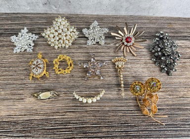 Group of Costume Jewelry Brooches JJ Jonette