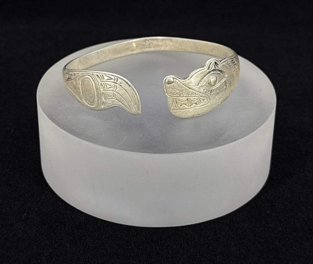 ETJ Northwest Coast Haida Sterling Bracelet: 26.81 grams. 2 5/8" outside diameter.