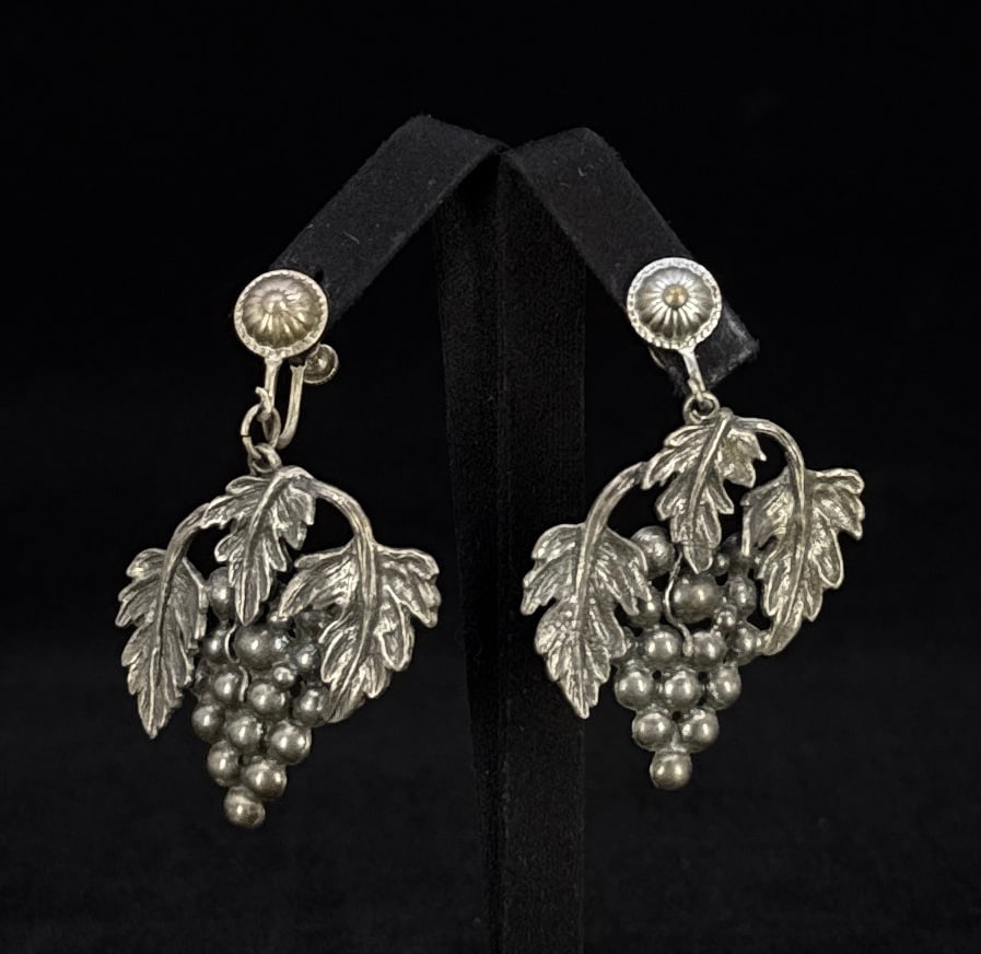 Sterling Silver Grape Cluster Earrings: 9.74 grams. 2" long.