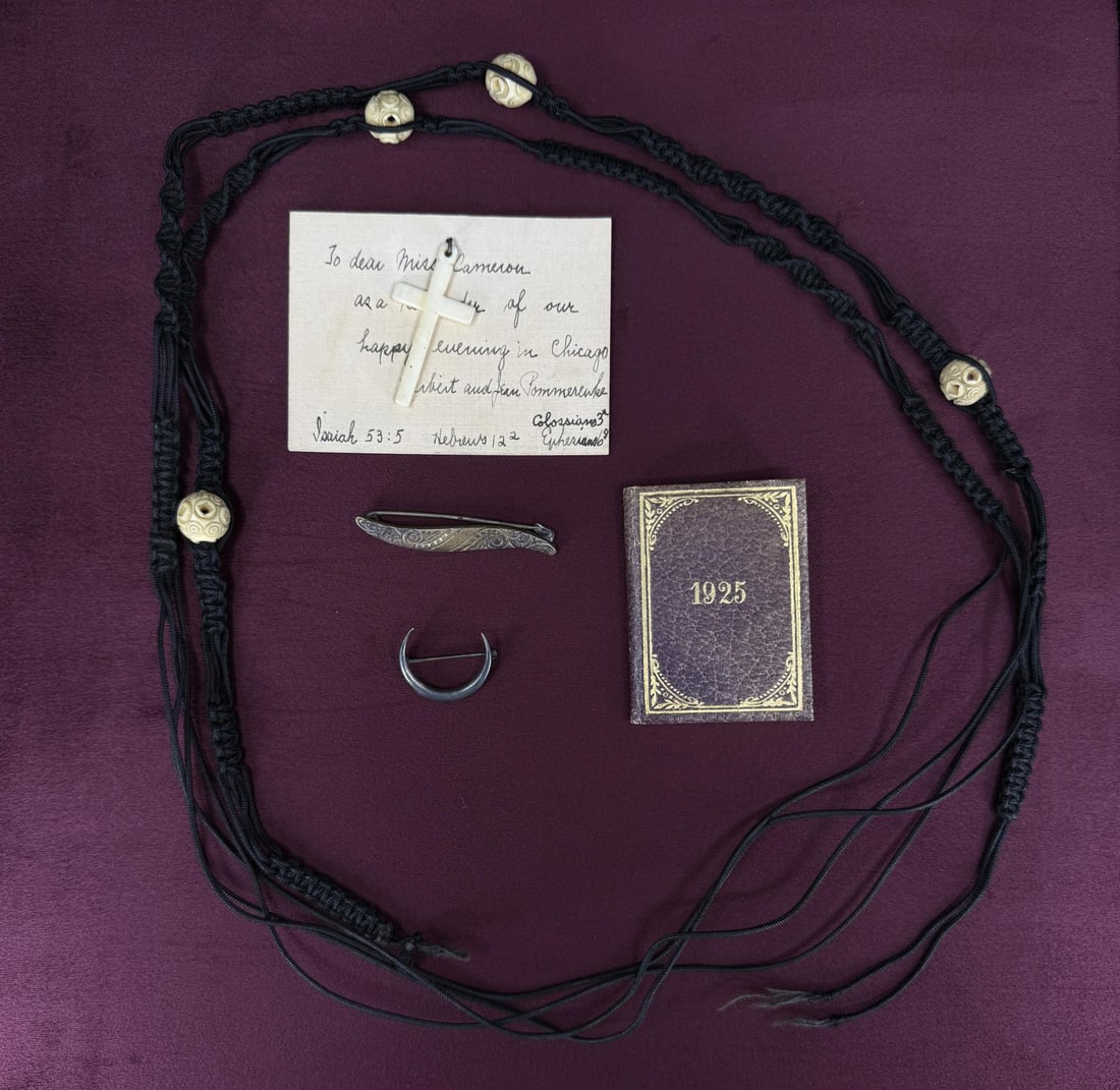 Victorian Mourning Religious Jewelry (1 of 6)