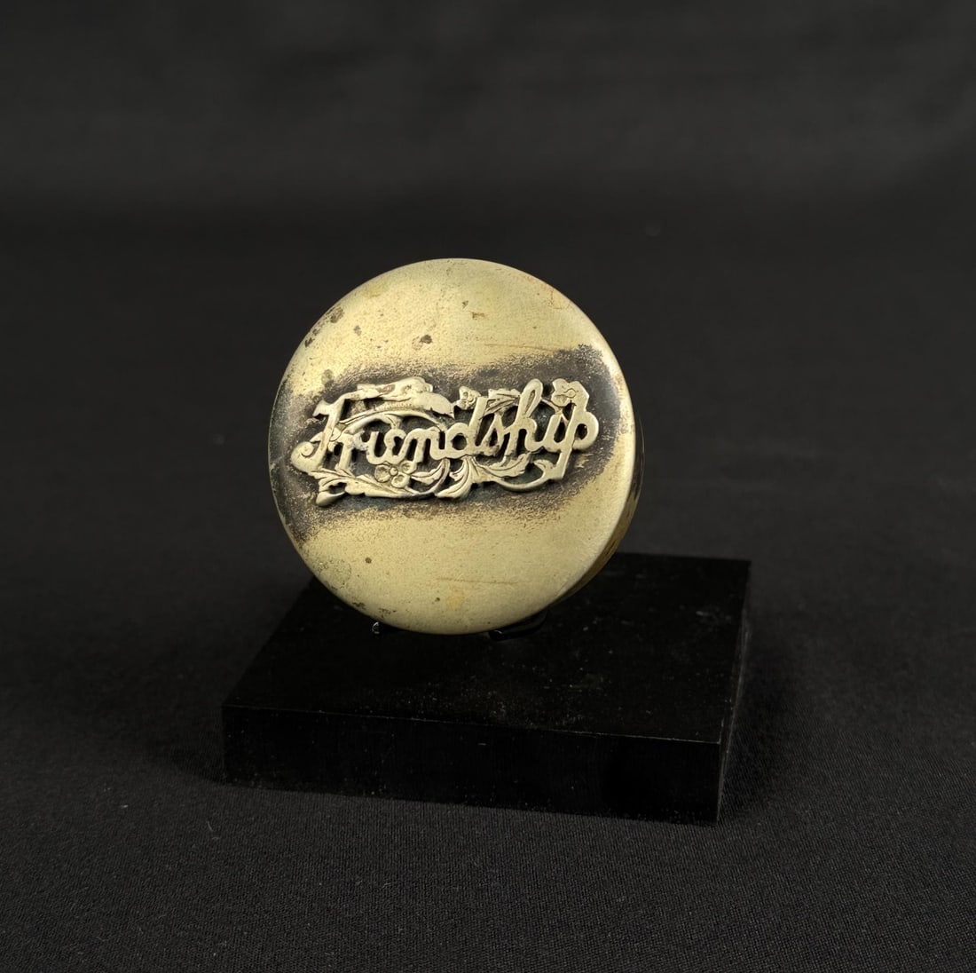 Victorian Friendship EPNS Pill Box: 1 3/4" diameter.