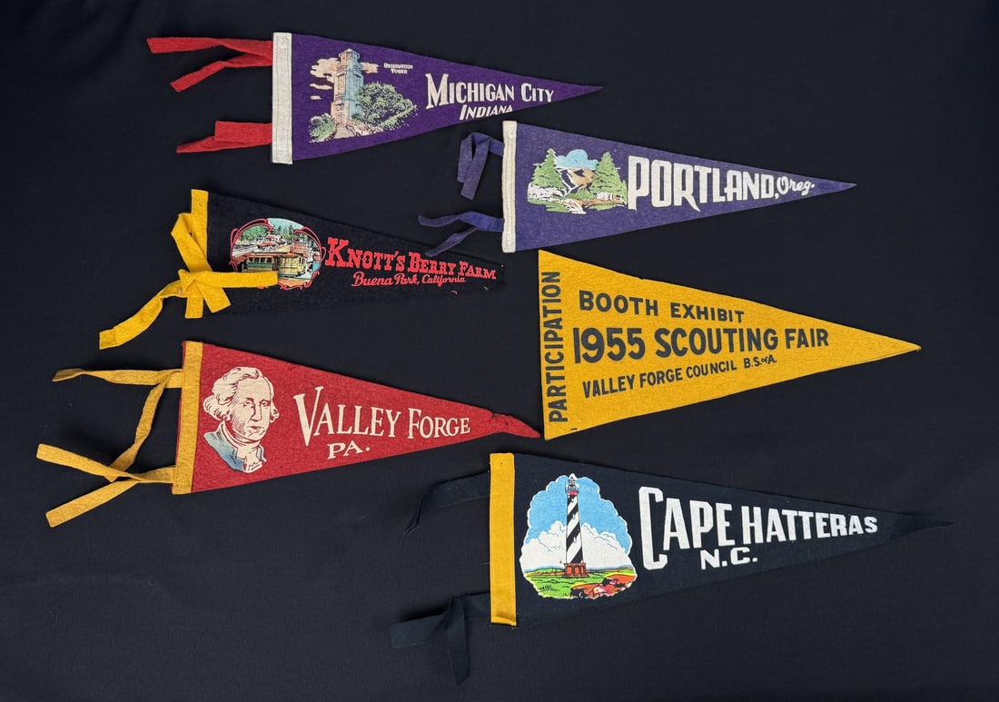 Collection of Souvenir Felt Pennants: Nice grouping.